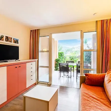 Cap Esterel Village شقة